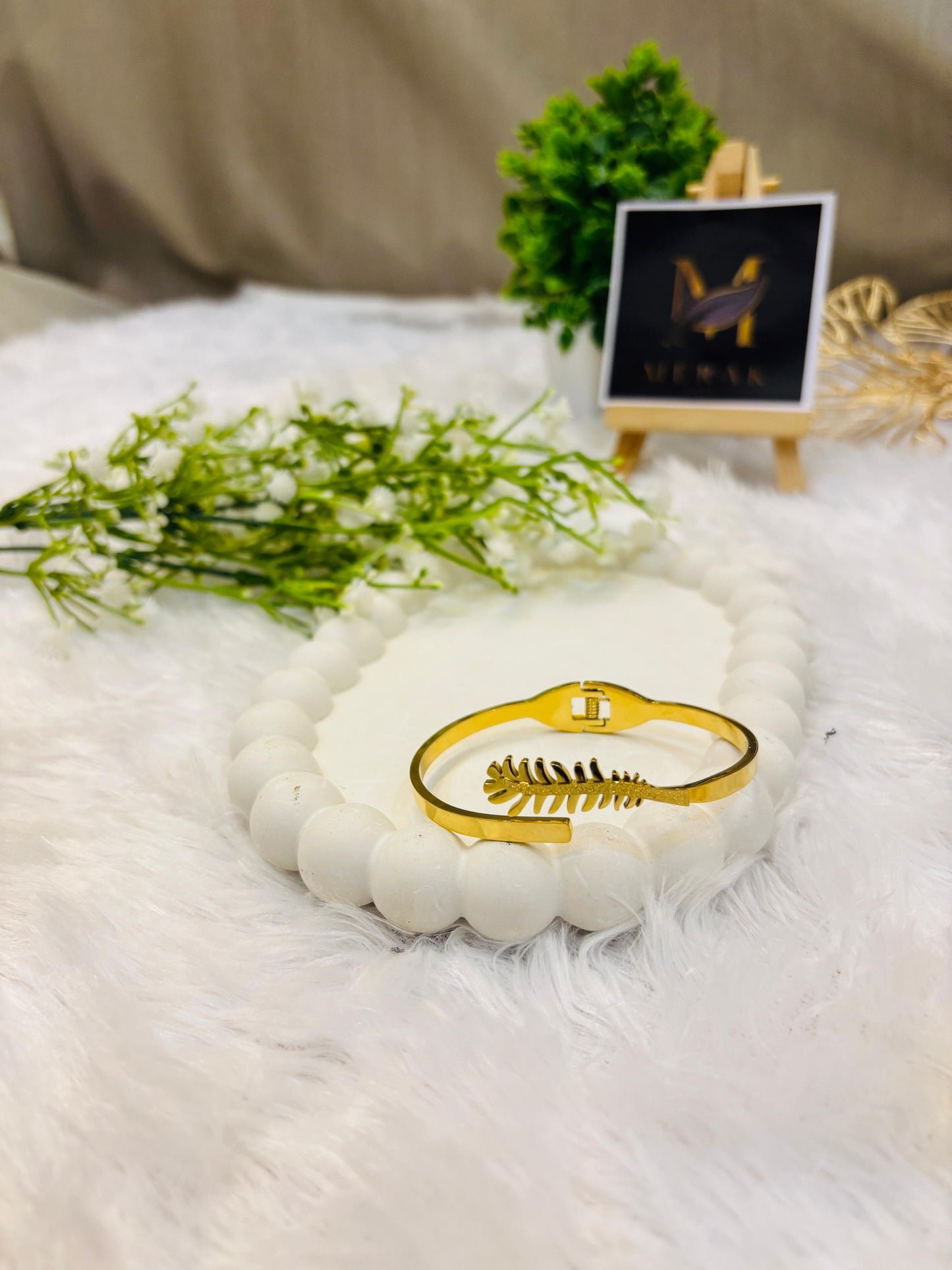Golden Leaf Cut Bracelet