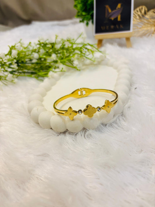 Clover Shine Gold Kada