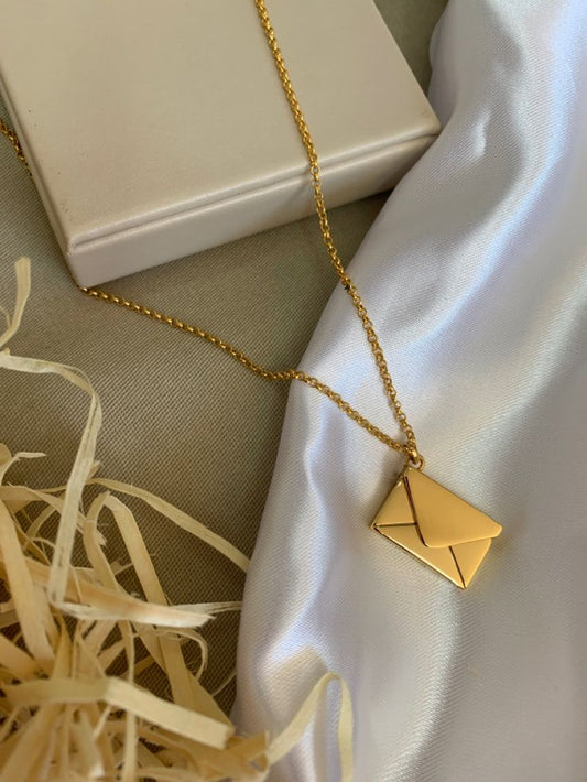 Anti tarnish letter box pendent necklace