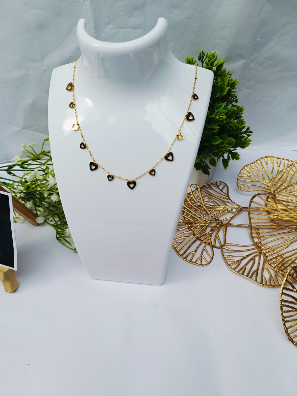 Ant tarnish “Dainty Heart Charm Necklace”